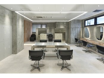 LUZ 立川【ルス】