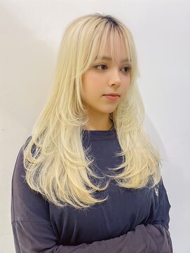 ネオリーブアイム 横浜西口店(Neolive aim) 韓国風大人ロングレイヤーカット横浜　成田