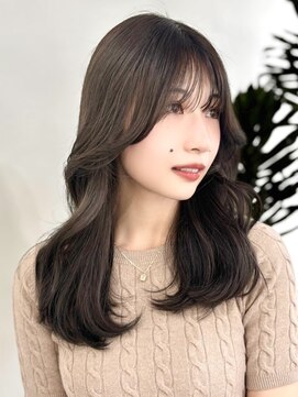 ピープスアンドスー 表参道 渋谷(Peeps&Suu.) セミロングレイヤーくびれ前髪サイドバング