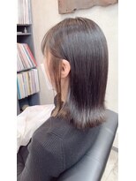 オト(oto) 艶感引き立つ、大人ミディブラウン/髪質改善/外ハネ