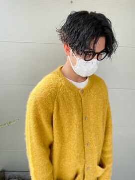 サーリー(SURLY) ツイストスパイラルパーマ　メンズパーマ　センターパート