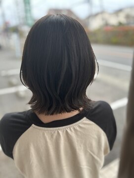 ミリー(Mily) 切りっぱなしボブ