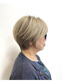 ミセスショート絶壁解消メリハリくびれ分け目なしショート