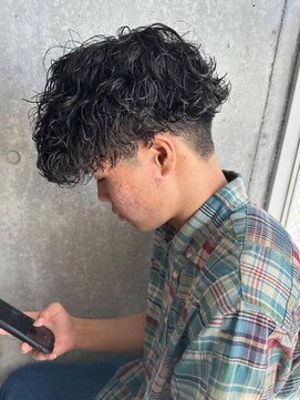 ワンズ リー 下北沢店(ONE's ly) センターパート波巻きパーマニュアンスパーマ