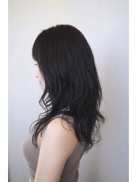 ヘア ミーツ ドレス プレローマ(HAIR meets dress pleroma) ヘルシーレイヤー_無造作カール