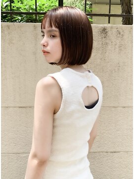 クロン(cron) オン眉ボブ