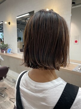 コワファーストナガサキシャンプーボーイ(COIFF1RST NAGASAKI SHAMPOO BOY) 大人ショートボブ×ナチュラルボブ 20代30代40代