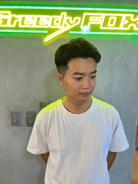 グリーディーフォックス 代々木(Greedy FOX) 波巻き/ハイライト/マッシュパーマ/ウルフ[シェービング]