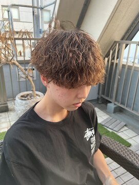 スキル(SKILL) 波巻きツイスパ　波巻き　福岡メンズパーマ