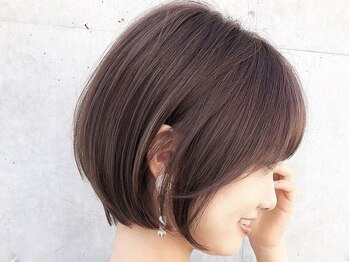 ジャパンヘナ(JAPAN HENNA)の写真/髪質や骨格に合わせたカットで、扱いやすく毎朝のセットも簡単に♪あなたの魅力を最大限に引き出す。