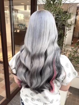 アース コアフュールボーテ 上越店(EARTH coiffure beaute) ホワイトシルバー_ハイトーン_ケアブリーチ_ペールカラー