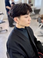 ユーフォリア 渋谷グランデ(Euphoria SHIBUYA GRANDE) 韓国風 刈り上げセンターパート