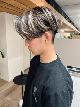 サーリー(SURLY) ハイライトブリーチメンズカラーレイヤーカットホワイトブリーチ