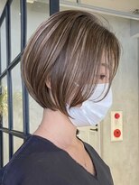 天神大名今泉ショートヘア顔周りレイヤーボブくびれショートボブ