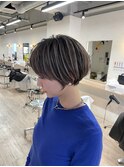 ショートボブ