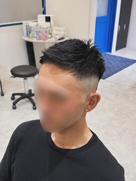 リラ(Rira) フェードカット