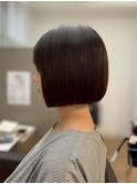 切りっぱなしボブ/刈り上げボブ/くすみベージュ