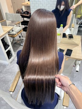 リトバイトゥルークリエイション 大宮(Re:to by True Creation) 【髪質改善】ブリーチ毛対応ストレート×うる艶ロング
