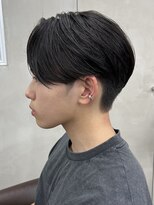 ニコ トウキョウ 渋谷(nico TOKYO)&nbsp;刈り上げセンターパートテーパーフェードカットニュアンスパーマ