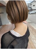 ミニボブ×まろやかベージュ