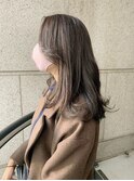 透明感アッシュベージュカラー
