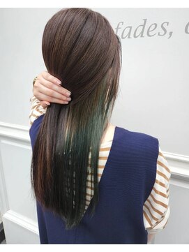 六本木美容室 白金店 インナーカラー～グリーン～