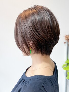 ヴェアリ(Vary) 大人可愛いナチュラル丸みショート艶髪