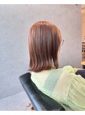 外ハネベージュ。
