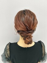 プルクラ ロッポンギ(Pulchra ROPPONGI)&nbsp;下めゆるめアップスタイル