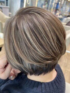 ジュイール 富士見ヶ丘(jouir) ダブルカラーショートボブインナーカラーハイライトケアブリーチ