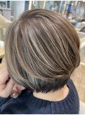 ダブルカラーショートボブインナーカラーハイライトケアブリーチ