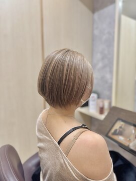 ヘアアンドメイク マオ(HAIR&MAKE MA`O) ミルクティーベージュ