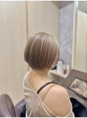 ミルクティーベージュ