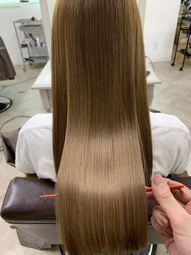 ラウ 門前仲町(Lawu) 髪質改善トリートメントで-5歳の艶髪へ