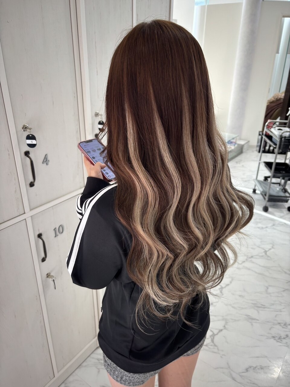 2025年夏】シールエクステの髪型・ヘアアレンジ｜人気順