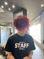 ティック 福井鯖江店(tic.)&nbsp;プードルパーマ×赤メッシュ