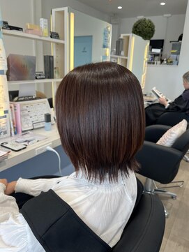 フロート ウラ(FLOAT ula) ウルフボブ