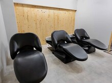 ハニーシブヤ(HONEY shibuya)の雰囲気(フルフラットのユメシャンプー台で癒しの時間を♪)