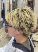 ハイトーン無造作ショート