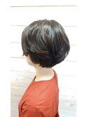 柔らかカールのマッシュショート
