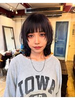 アデ オモテサンドウ(ade omotesando)&nbsp;ストレートタッチで作るおしゃれ女子ウルフヘア