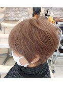 脱白髪染め/マロンベージュ/前下がりショート