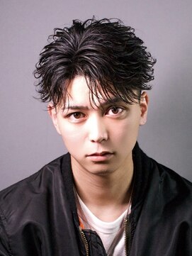 メンズサロン ゴールド 名古屋(GOALD) フェザーショート　ニュアンスパーマ　センターパート　毛流れ