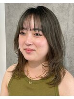 レイヤーカット髪質改善トリートメントオリーブベージュ