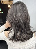 ◇極細ハイライトで派手過ぎず上品なデザインの大人可愛いヘア◇