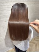 20代、30代、40代、美髪矯正で艶々のまとまりヘア！