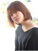 アプリコットオレンジブラウンハイライト切りっぱなしボブ内巻き