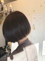 ローレン(LOREM)&nbsp;コンパクトボブ×ダークベージュ8.30ハイライトカラー