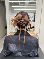 バルベストーキョーサウス(BARBES TOKYO SOUTH)&nbsp;ポニーテールのリボン風アレンジ【清板】