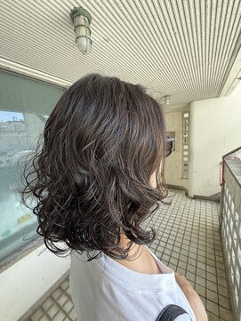 ミッケ バイ ミラーズ(Mikke by Miroirs) くせ毛風パーマ